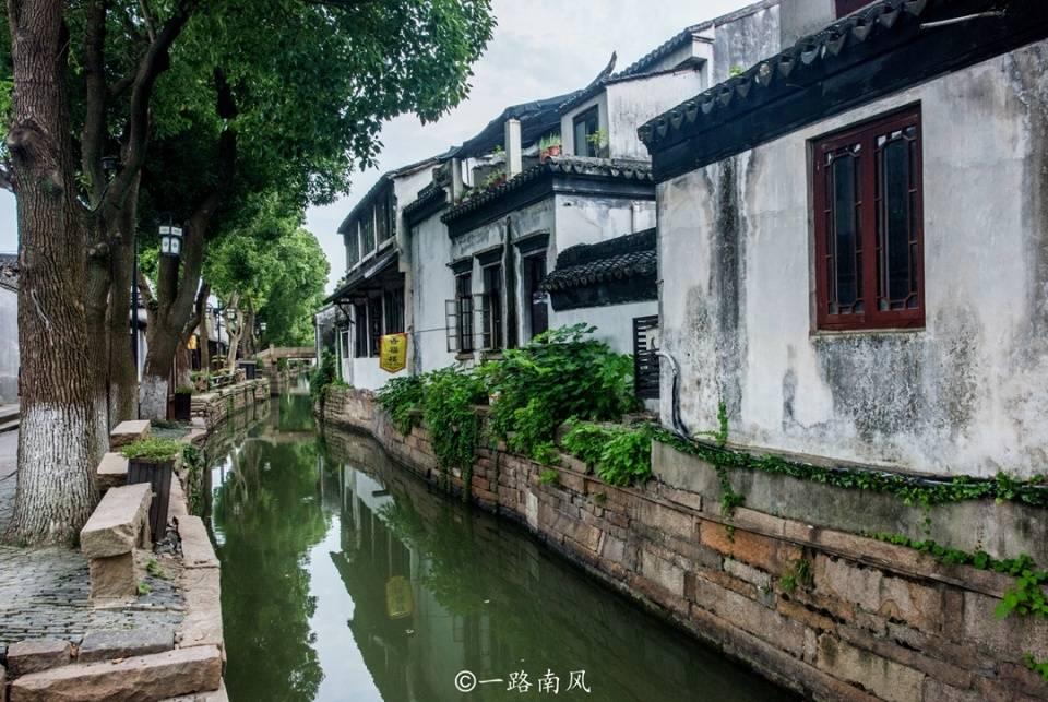 长寿的人，脚上通常有3个表现，若占一个，恭喜，你也有望长寿